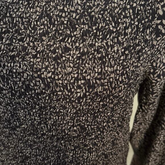 Faherty Size XL Beatrice Smocked Top Blouse Leaf Print Boho Bohemian - Picture 3 of 6